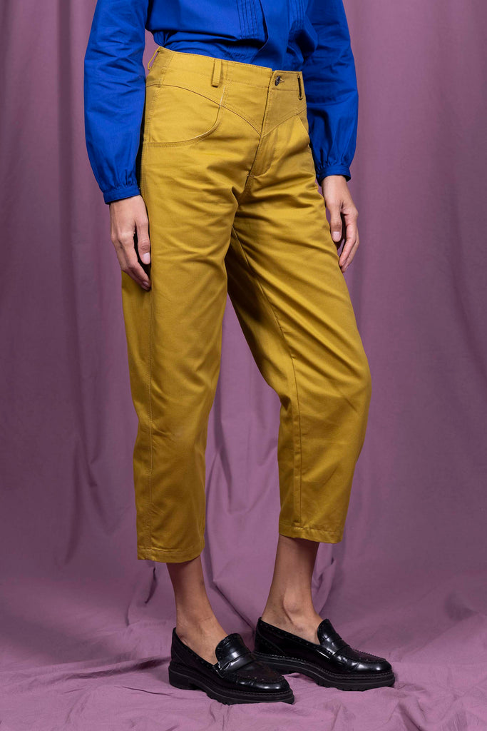 Pantalon Isabella Jaune Pâle pantalon femme au charme romantique pour l'ensemble d'une tenue