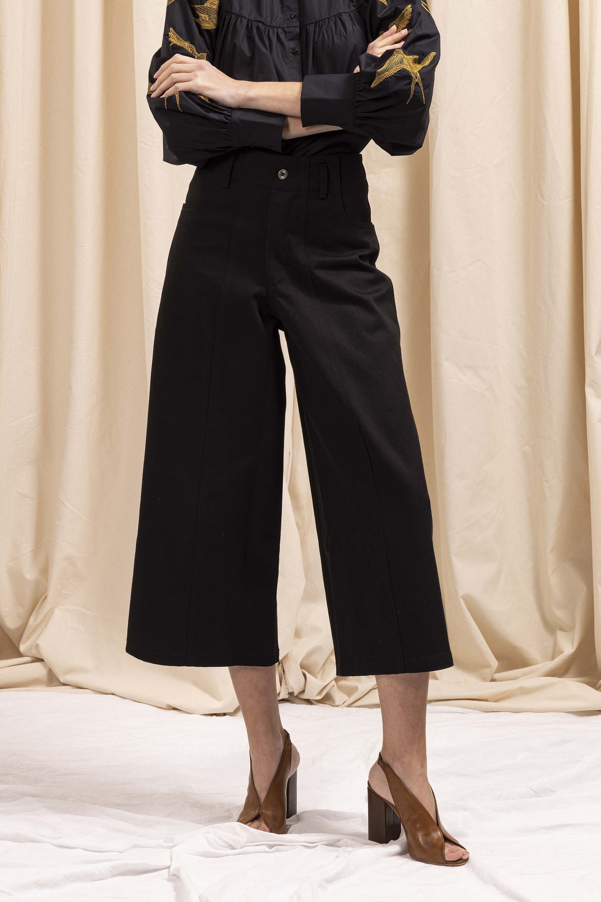 Pantalon Margarita Noir pièce intemporelle, élégance et poésie urbaine, fabrication certifiée