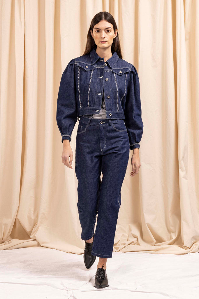 Pantalon Sala Bleu Foncé le pantalon, une valeur sûre de la mode pour une allure à tomber