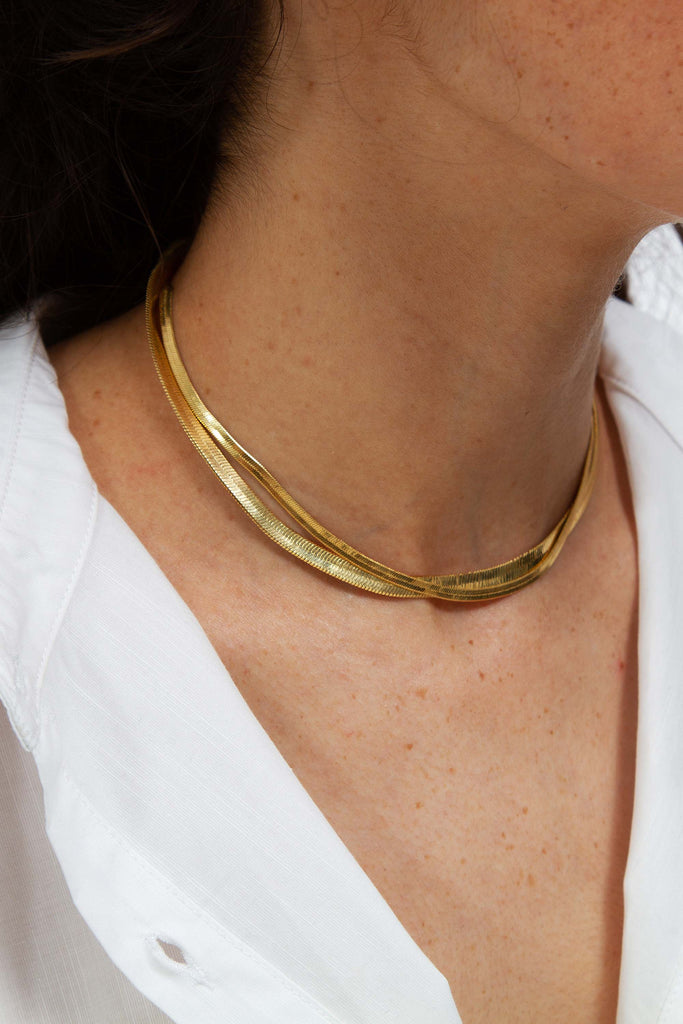 Ras-Le-Cou / Bracelet Geste Maxi Doré - Judith Benita un bijou précieux à porter avec toutes vos tenues