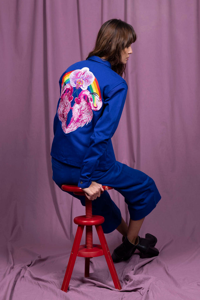 Surchemise Fontanera Flamingo Bleu saphir grand incontournable du vestiaire féminin, la veste fait toute la tenue