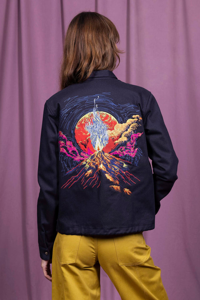 Surchemise Fontanera Volcano Bleu Marine esthétique intemporelle et confortable silhouette avec élégance ligne minimaliste