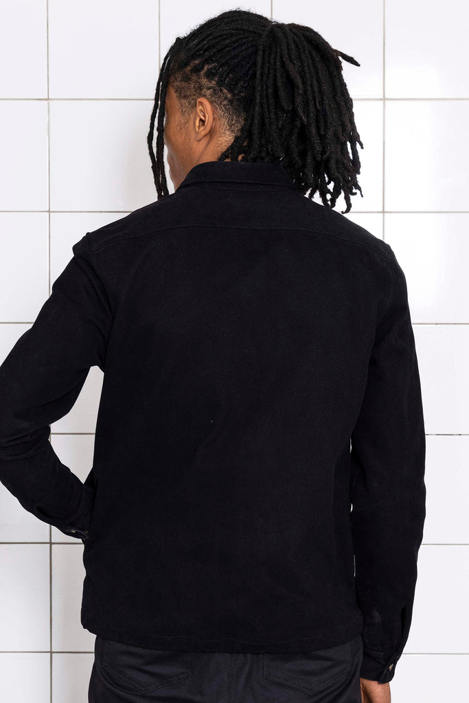 Surchemise Fontanero Noir exprimer une personnalité sans concession pour conserver une silhouette décontractée