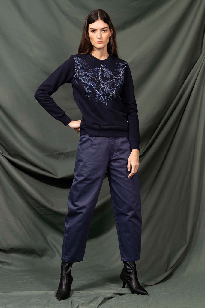Sweatshirt Macarron Rayo Bleu Marine le sweatshirt femme Misericordia revendique une nouvelle identité tendance