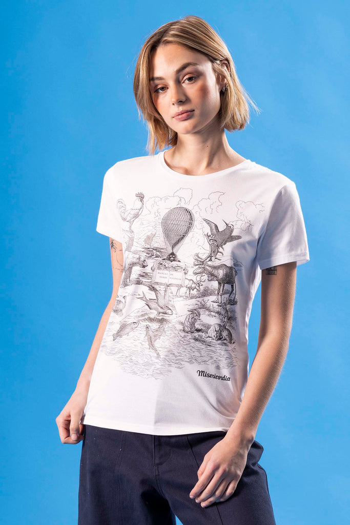T-Shirt Medallon Animal Blanc allure féminine et sportswear pour un look de ville