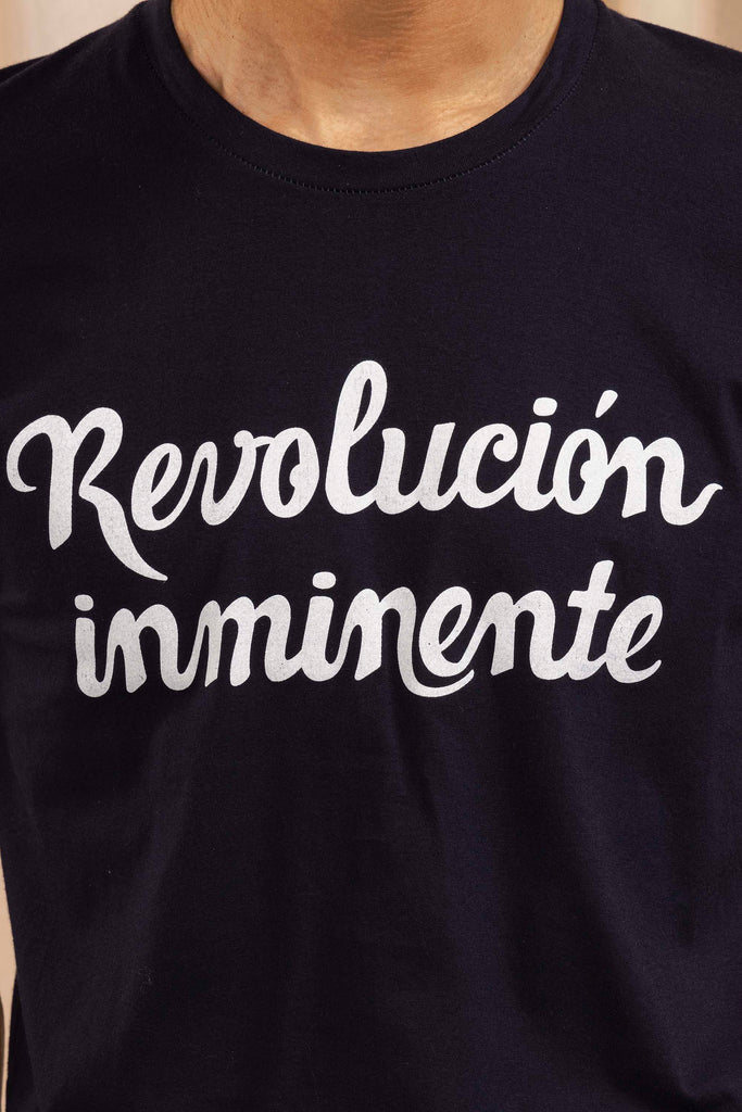 T-Shirt Querido Revolucion Inminente Bleu Marine t-shirts manches courtes, 100% coton naturel, toucher agréable