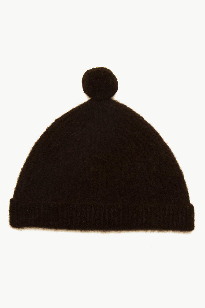 Bonnet Lija Pompon noir décontraction et sobriété un must-have du vestaire mixte